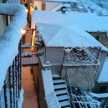 Palazzo De Fabritiis Bed & Breakfast *