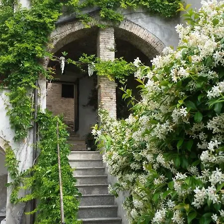 Nocleg ze śniadaniem Palazzo De Fabritiis 3*