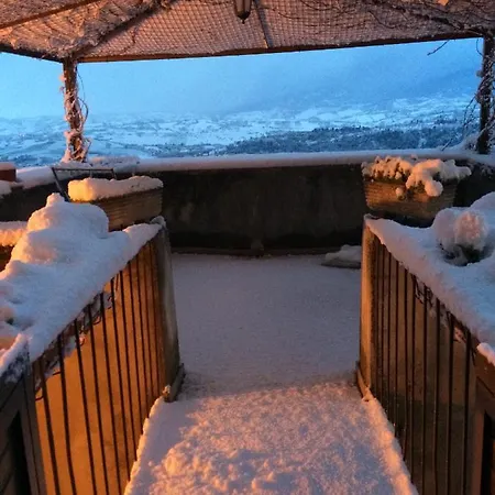 Palazzo De Fabritiis Alojamento de Acomodação e Pequeno-almoço 3*