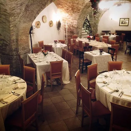 Nocleg ze śniadaniem Palazzo De Fabritiis 3*