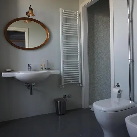 Palazzo De Fabritiis Nocleg ze śniadaniem 3*