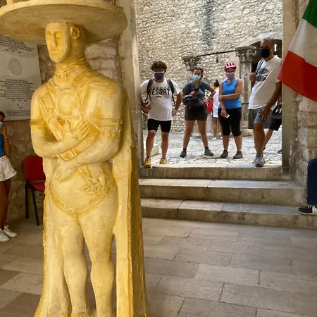 Palazzo De Fabritiis *