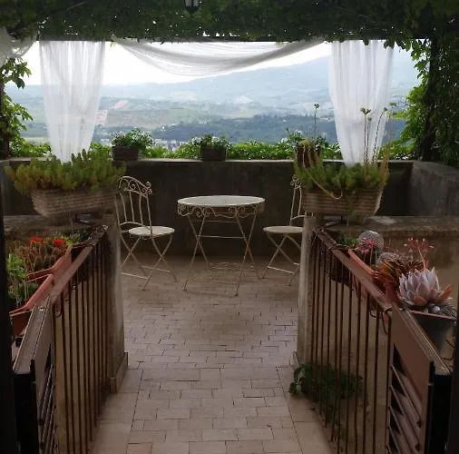 Palazzo De Fabritiis 3* Rosciano (Abruzzo)