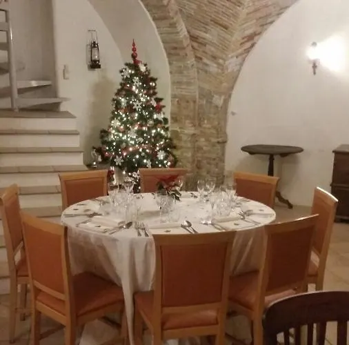 Palazzo De Fabritiis לינה וארוחת בוקר Rosciano (Abruzzo)