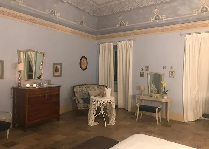 Palazzo De Fabritiis לינה וארוחת בוקר 3*